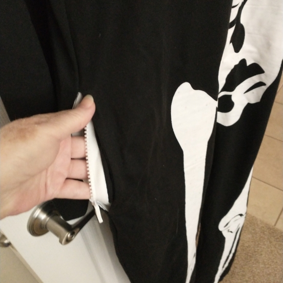 SOLD - Tipsy Elves Skeleton Jumpsuit/Onesie, NWT, Unisex Adult, XL - Picture 3 of 12